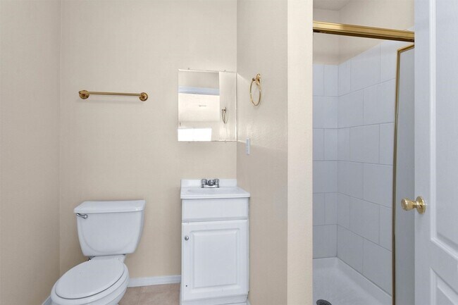 Building Photo - 1010 Maple Run Dr