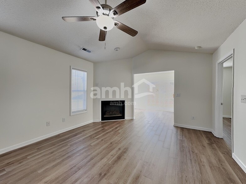 Building Photo - 105 Exeter Ct