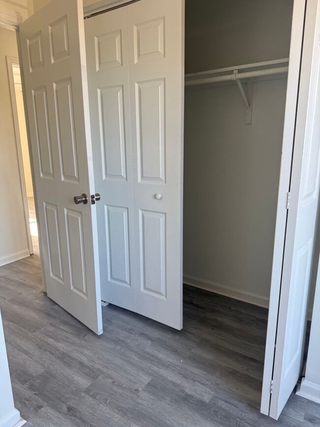 Building Photo - Beautiful cozy 3 bed 2 bath house