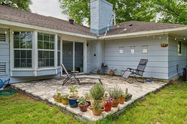 Building Photo - 5608 Cordell Ln