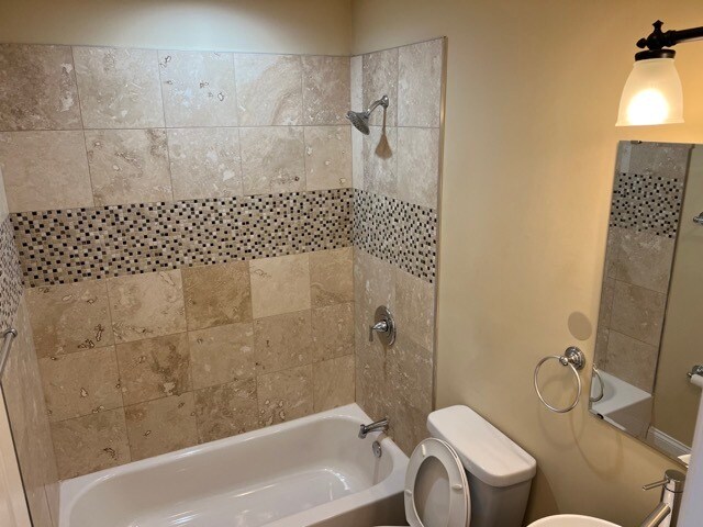 Empty ensuite bathroom - 217 S Regester St