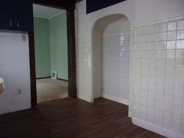 Building Photo - 1524 W 2nd St