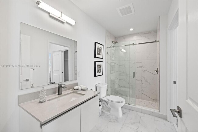 Building Photo - 101 Diplomat Pkwy