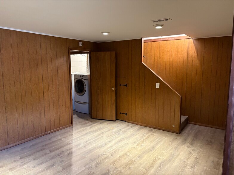 Building Photo - 111 Glen Argyle Rd