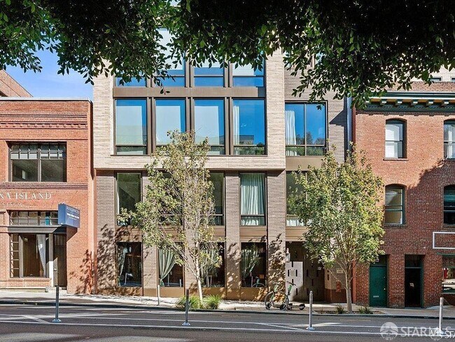 Building Photo - 288 Pacific Ave