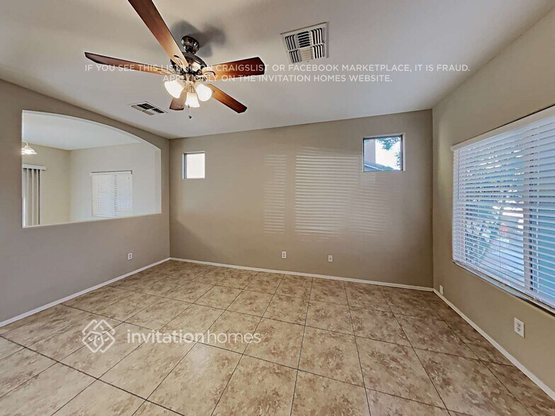 Building Photo - 9535 E Belmont Ave