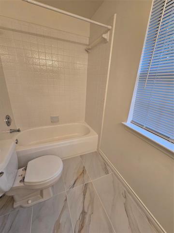 Building Photo - 6801 Laramie Dr