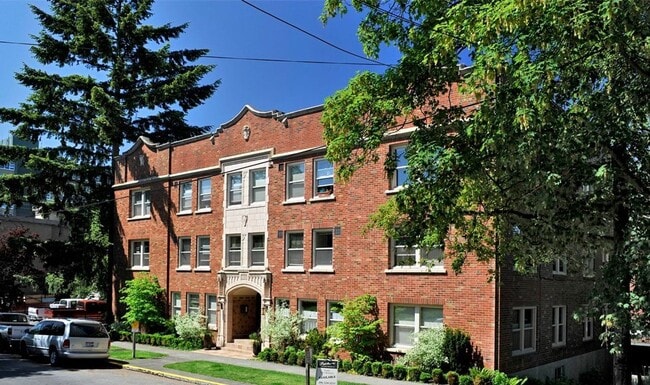 Building Photo - Fairhome Apartments