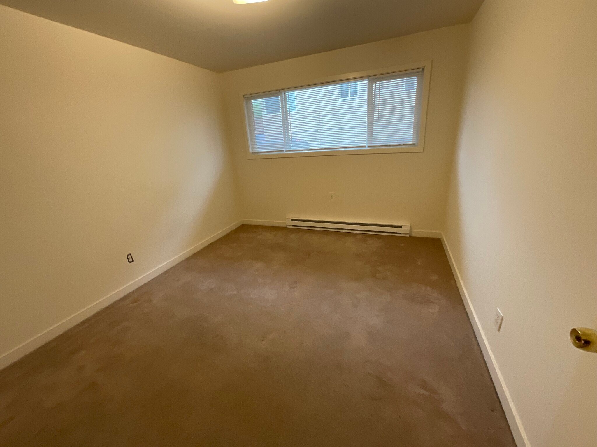 Building Photo - 935 N 85th St