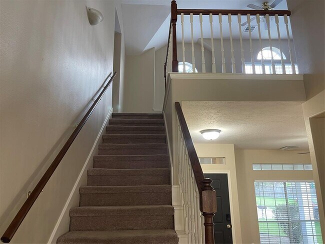 Building Photo - 14118 Millglen Ct