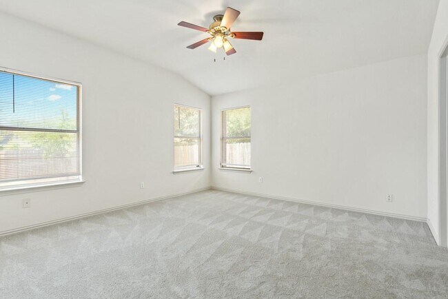 Building Photo - 1517 Thibodeaux Dr
