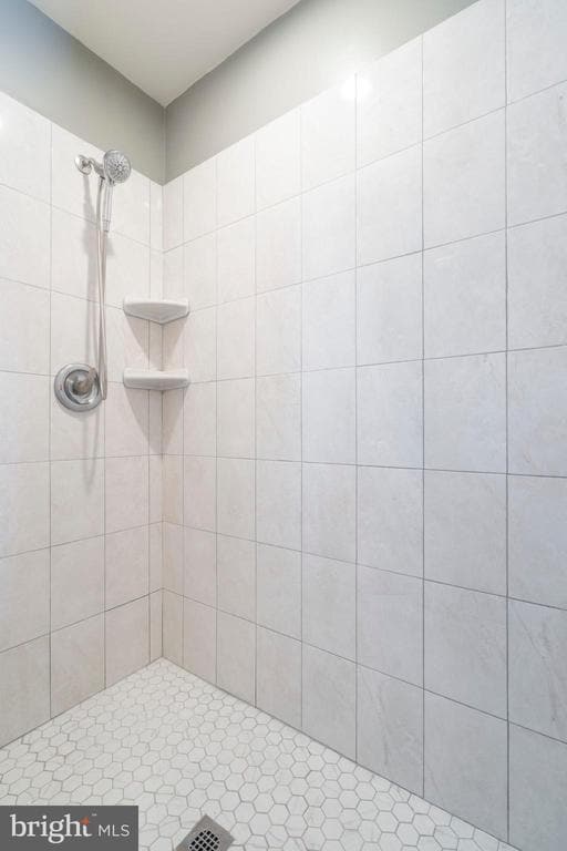 Building Photo - 329 Hillcrest Ave