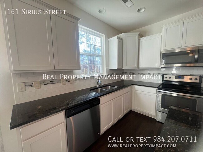 Building Photo - 161 Sirius St