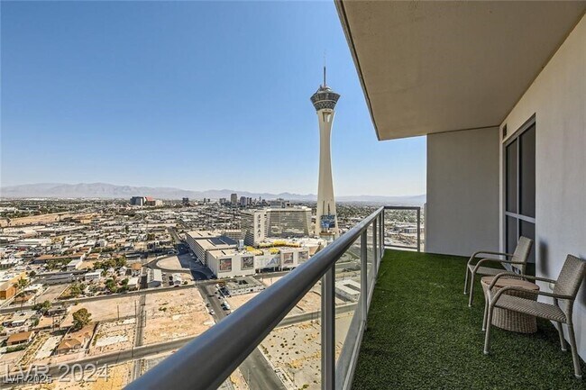 Building Photo - 200 W Sahara Ave