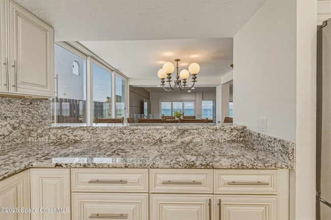 Building Photo - 9365 S Hwy A1A