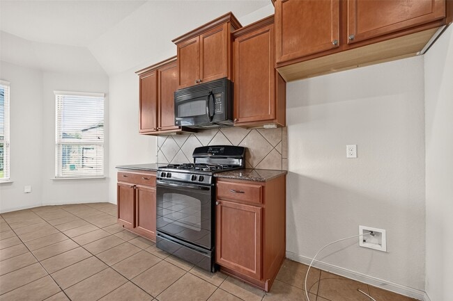 Building Photo - 9214 Cavalier Ln