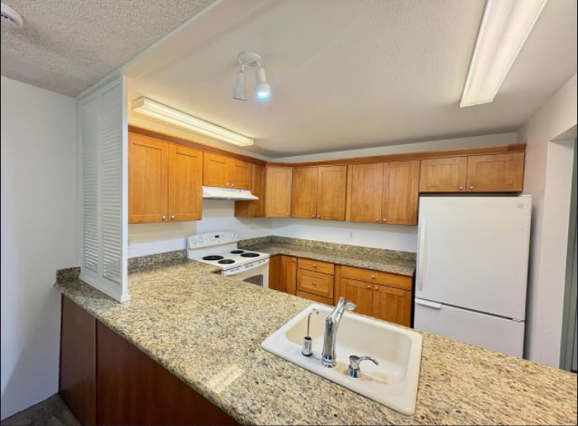 Building Photo - 6260 139th Ave NE