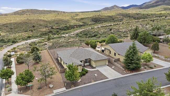 Building Photo - 1000 N Wide Open Trail