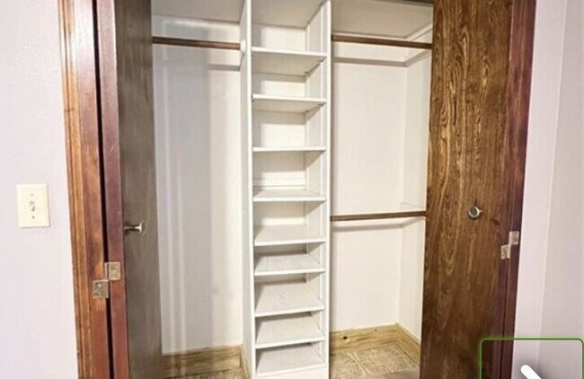 Building Photo - "Charming 3-Bedroom Haven with 2 Baths and 2350 Sq. Ft. of Spacious Living in Springdale!"