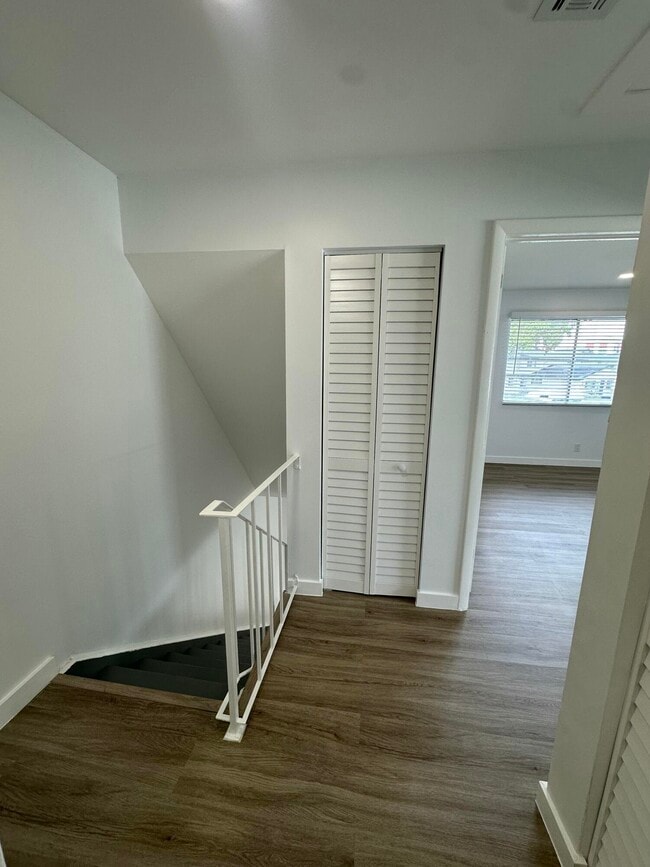 Building Photo - 103 E Tiffany Dr