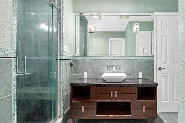 Building Photo - 4770 Corkwood Ln