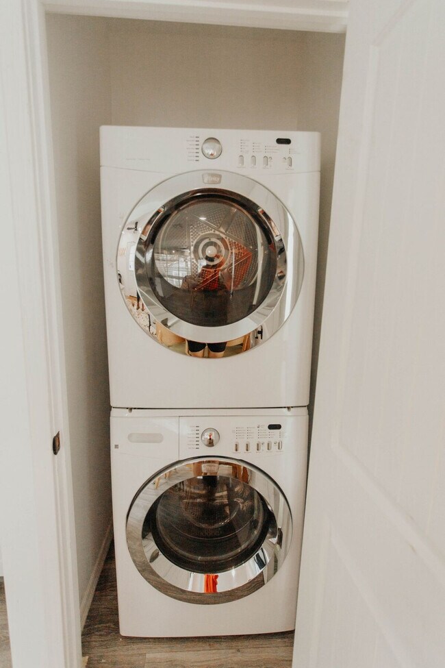 Building Photo - 3729-3727 N 24th St