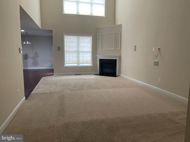 Building Photo - 22573 Willington Square