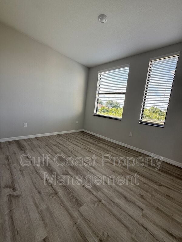 Building Photo - 3103 58th St W