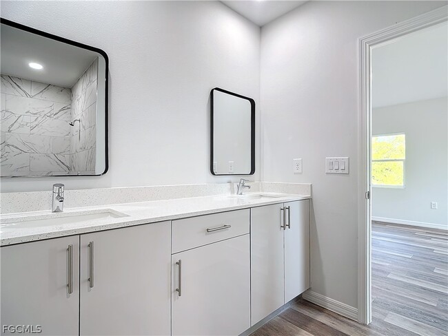 Building Photo - 336 Hermosa Ave