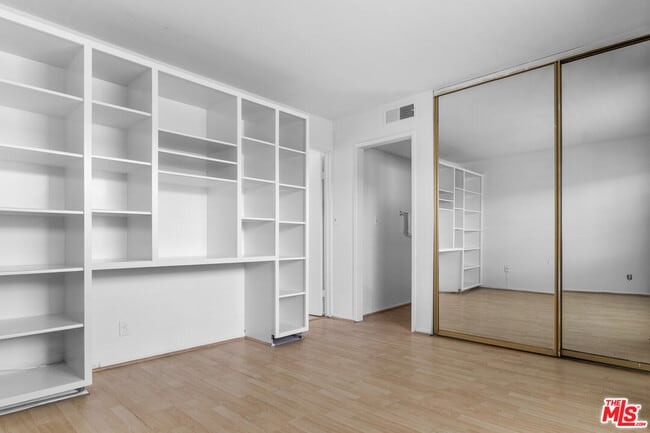 Building Photo - 4660 Coldwater Canyon Ave