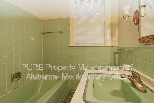 Building Photo - 1308 Rosa L Parks Ave
