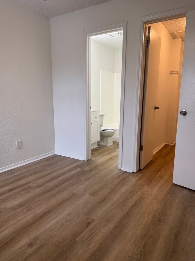 Building Photo - Cedar Ridge