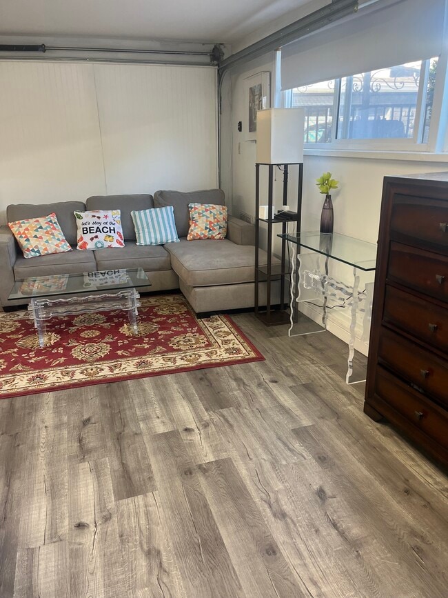 Living Room - 2331 Ocean Ave