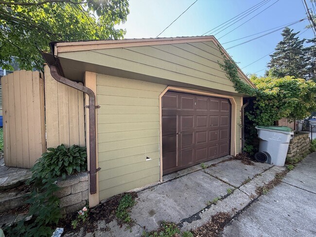 Building Photo - 2723-25-25A N Downer