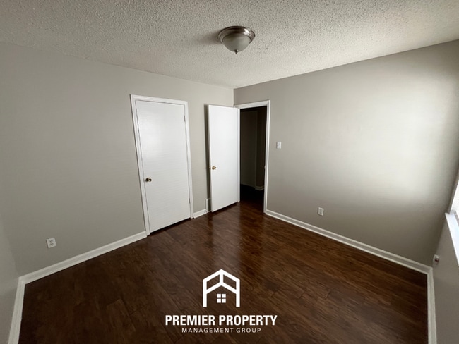 Building Photo - Charming 3BR Home in 38118 | Hardwood Floors & Spacious Fenced Backyard