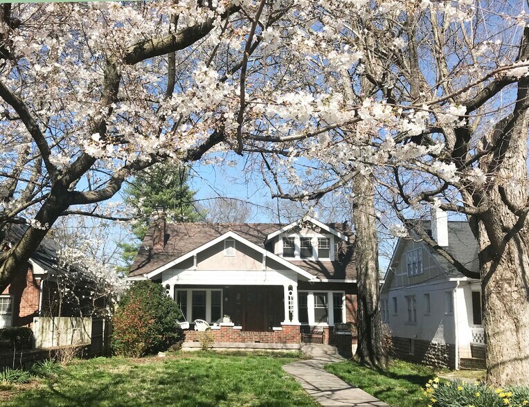 Front of home - 128 Woodmont Blvd