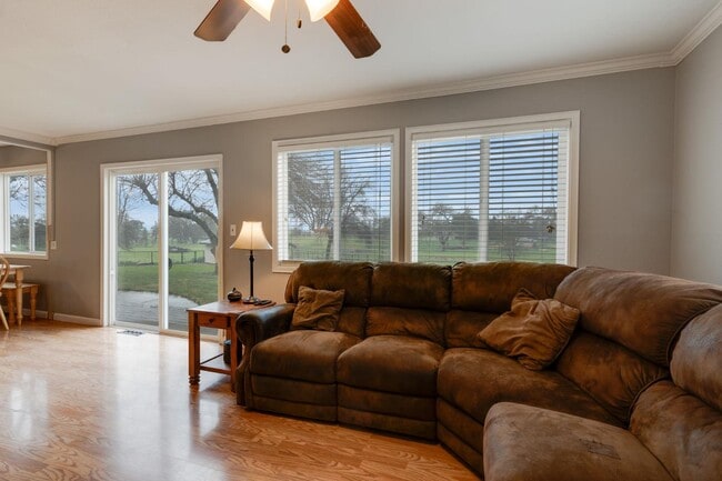 Building Photo - 12707 Leo Ln