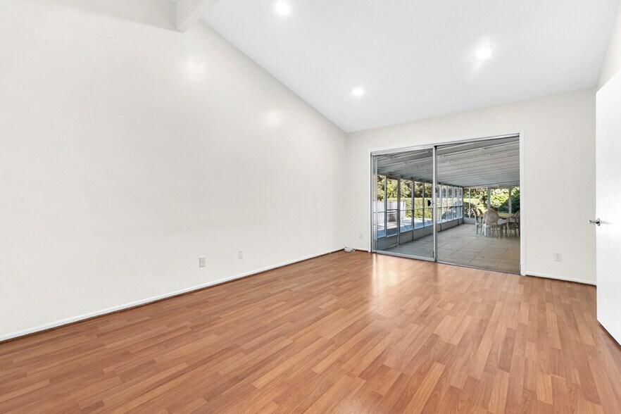 Building Photo - 4615 Arriba Dr