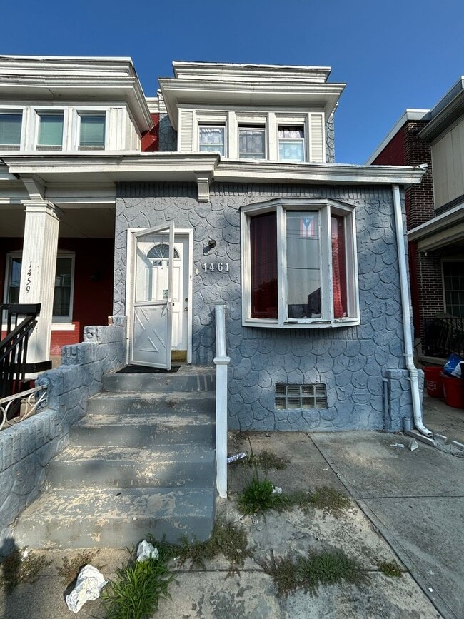 Building Photo - Amazing 3 beds 1bath FULLY ELECTRIC HOUSE