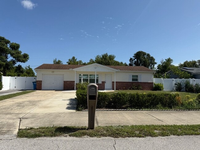 Primary Photo - Cute Updated Home