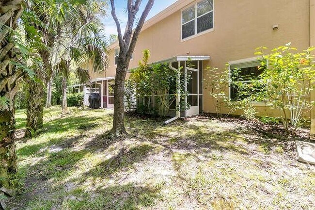 Building Photo - 16316 Worchester Palms Ct