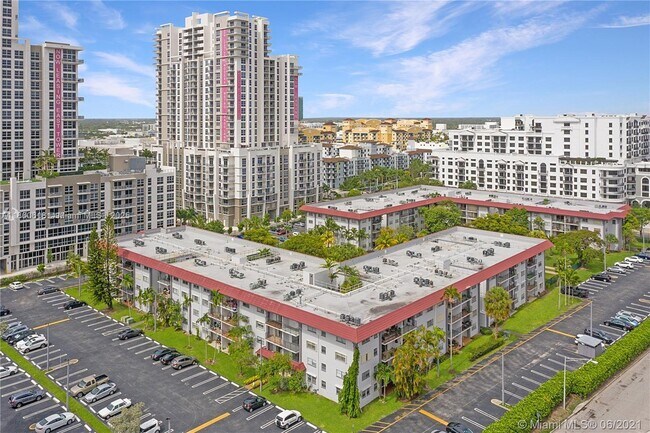 Primary Photo - 8101 SW 72nd Ave
