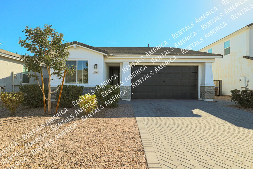 Building Photo - 37661 N Bentgrass Rd