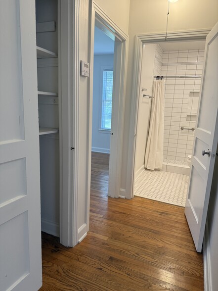 Hall - 5532 Knob Rd