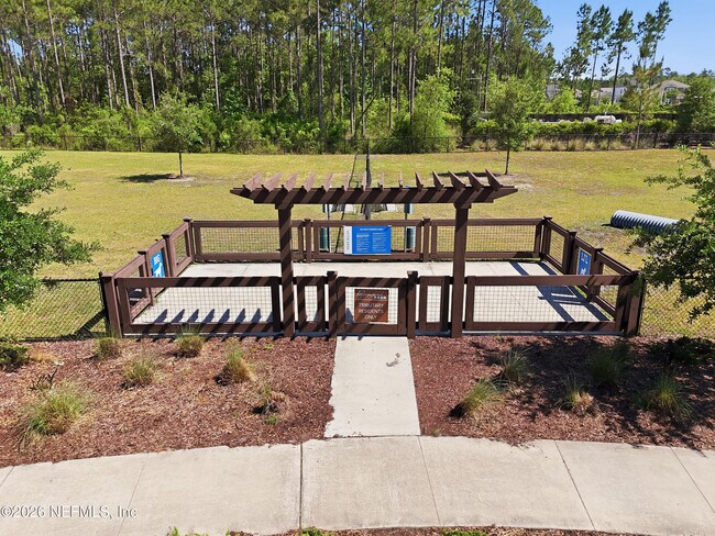 Building Photo - 75722 Bayley Pl