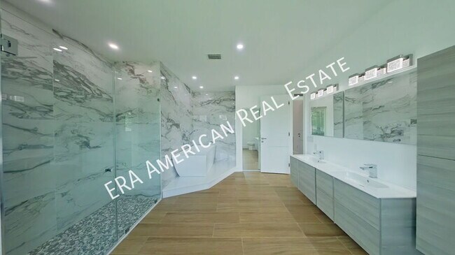 Building Photo - 5487 Cimmeron Ct