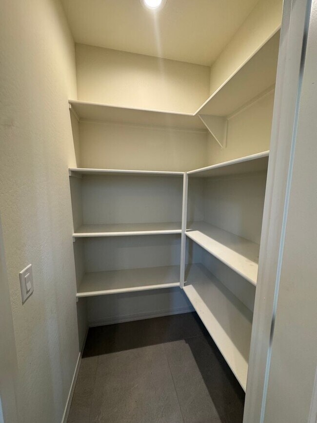 Building Photo - 17156 W Smoketree Dr