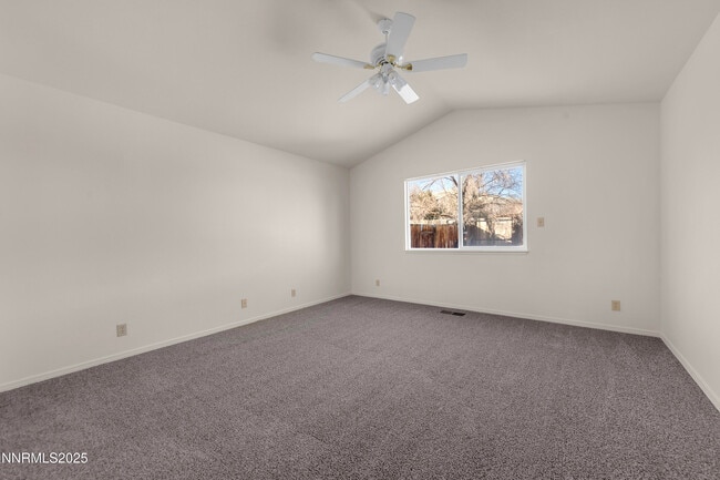 Building Photo - 135 Spring Ridge Dr