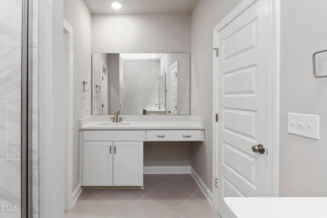 Building Photo - 1245 S Blount St