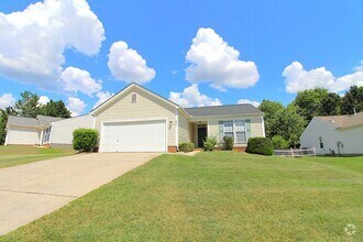 Building Photo - Charming 3-Bedroom Ranch Home in the Meriw...
